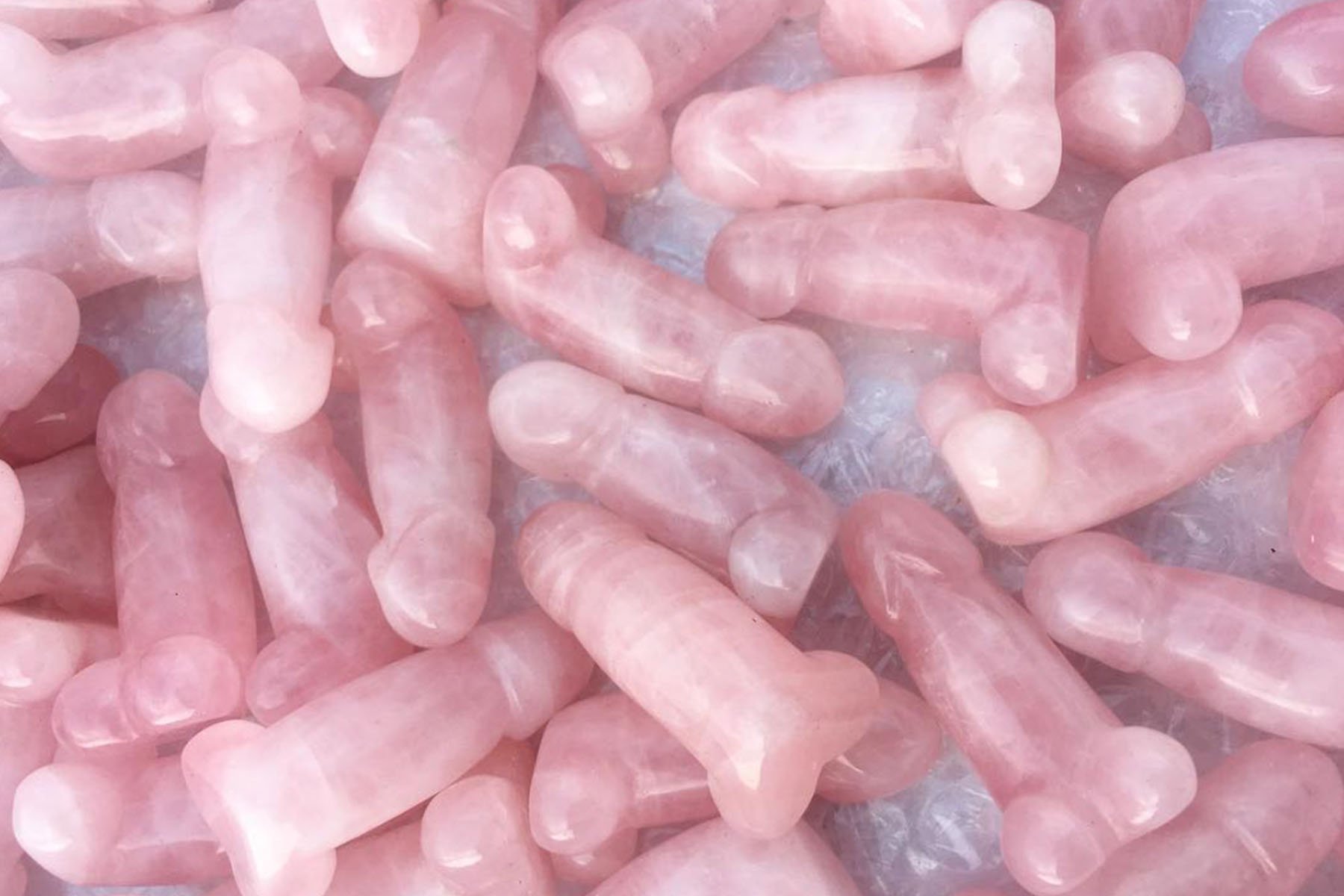 I Tried a Rose Quartz Dildo and It Was EVERYTHING