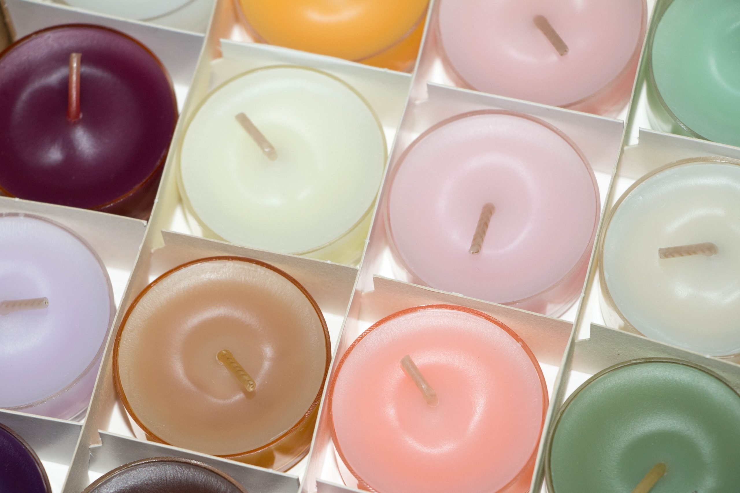 The Candle Scent You Should Burn, Based on Your Zodiac Sign