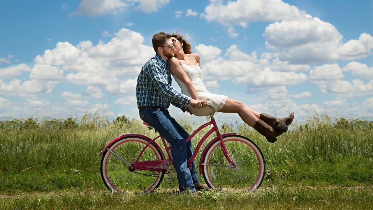 7 Astrology Dates This Spring That Could Change Your Love Life