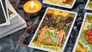 The Love Tarot Cards That Should Immediately Get Your Attention